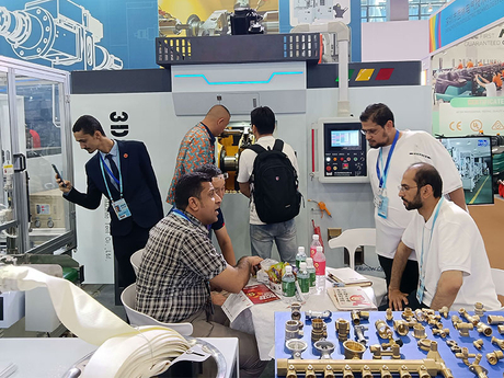 CNC-Machining-Center-Applications-and-Types.jpg