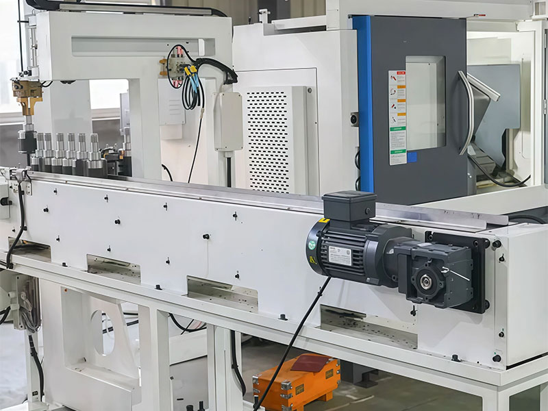 TRUSS-MANIPULATOR-CNC-LATHE
