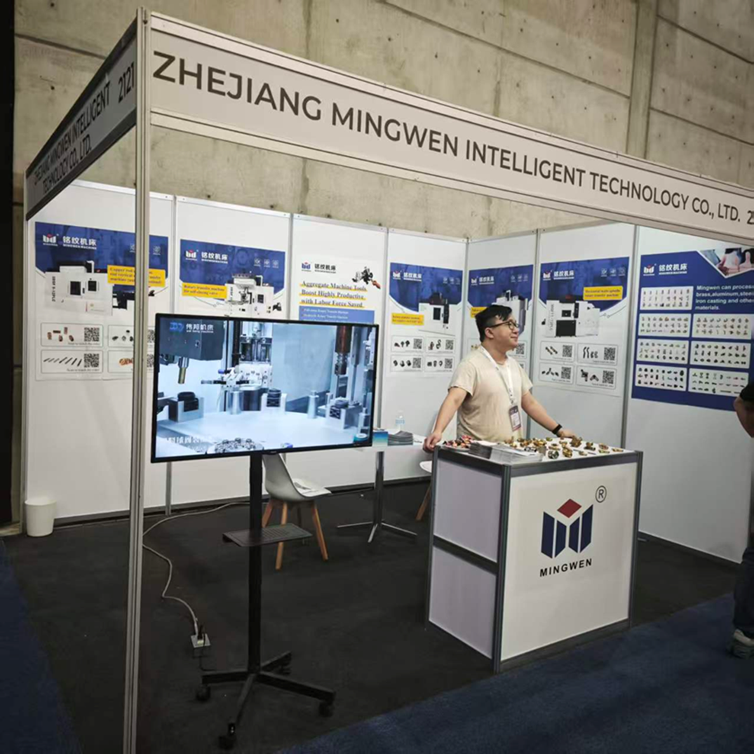 标题: Mingwen booth presenting rotary transfer machining videos and component samples at EXPOMAQ 2026 Mexico - 说明 Mingwen booth presenting rotary transfer machining videos and component samples at EXPOMAQ 2026 Mexico